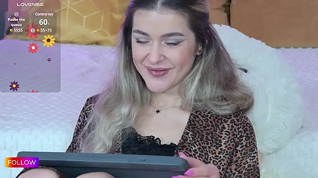 Sarah-Hart online show from February 26, 6:47 am