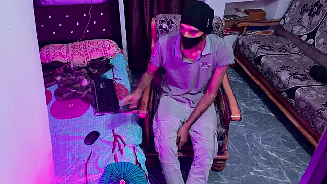 Habibi big b online show from November 3, 8:15 am