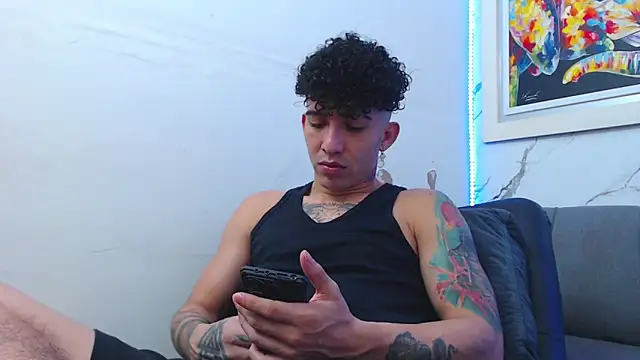 targuerian22 online show from December 17, 12:16 am