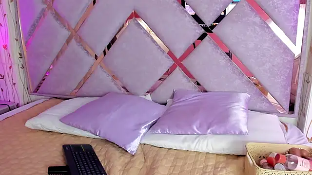 hanna  azumi online show from February 27, 3:58 am