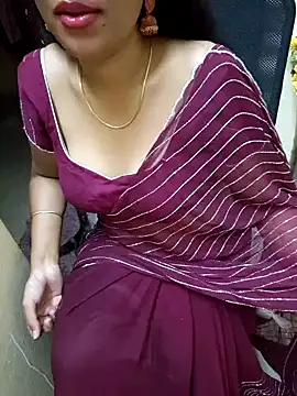 Snapshot of Roja-Telugu777 chatting on February 6, 2:33 am Roja-Telugu777 online show from February 6, 2:33 am