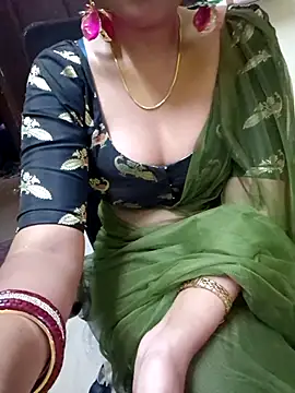 Snapshot of Roja-Telugu777 chatting on March 16, 10:00 am Roja-Telugu777 online show from March 16, 10:00 am