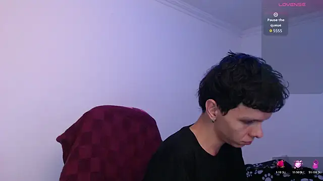 bryamado69 online show from April 3, 4:05 pm