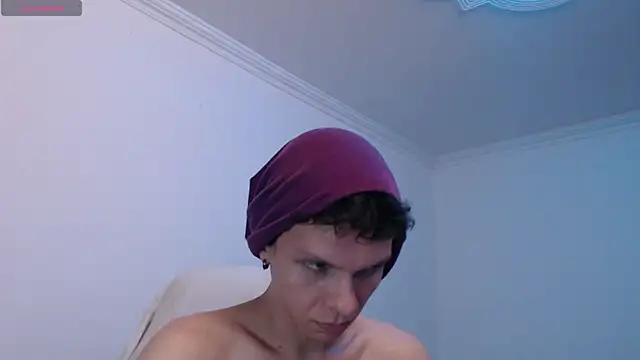 bryamado69 online show from April 14, 7:03 am