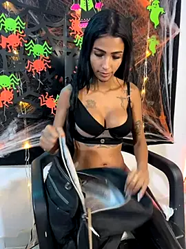 Snapshot of Antonellasmith00 chatting on October 20, 1:00 pm Antonellasmith00 online show from October 20, 1:00 pm