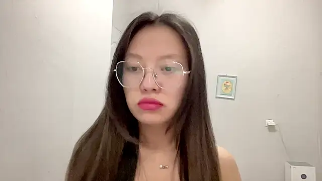 Risalynn online show from February 26, 2:04 am