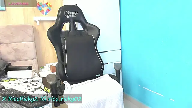 Snapshot of rico_ricky chatting on September 30, 8:52 am rico ricky online show from September 30, 8:52 am