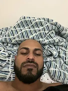 Snapshot of islandvybee55 chatting on January 19, 7:04 am islandvybee55 online show from January 19, 7:04 am