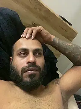 islandvybee55 online show from March 24, 11:32 pm