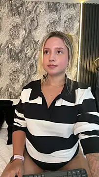 MiaPetit  online show from October 26, 12:16 am