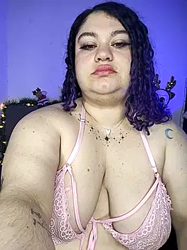 lunitaa0 online show from November 15, 9:00 pm