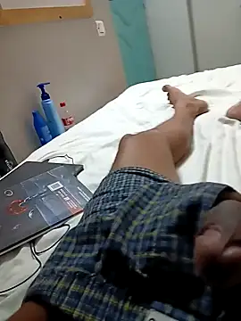 Snapshot of gym_lover076 chatting on January 28, 9:29 pm gym lover076 online show from January 28, 9:29 pm