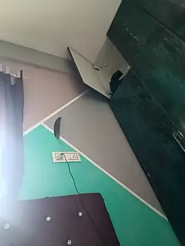 Snapshot of gym_lover076 chatting on October 13, 10:15 am gym lover076 online show from October 13, 10:15 am