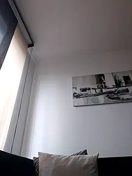 Latiinvenushot online show from February 18, 6:26 pm