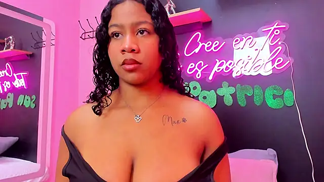 Snapshot of Sofi_Fox_ chatting on March 18, 1:20 pm Sofi Fox online show from March 18, 1:20 pm