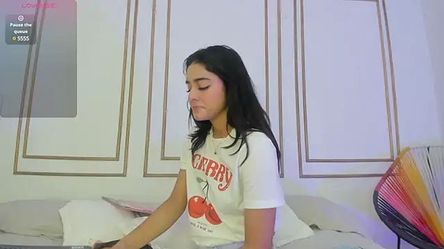 Snapshot of natalia_aguirre1 chatting on February 14, 12:47 pm natalia aguirre1 online show from February 14, 12:47 pm