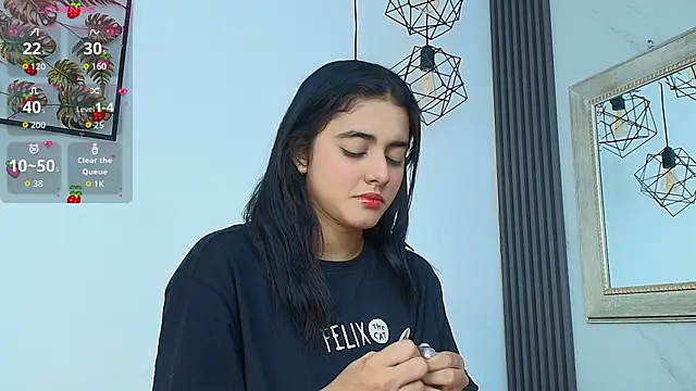 Snapshot of natalia_aguirre1 chatting on September 12, 12:27 pm natalia aguirre1 online show from September 12, 12:27 pm