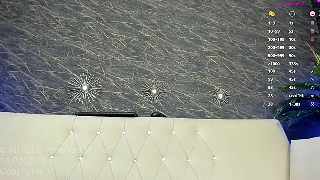 moona ray online show from March 15, 2:24 am