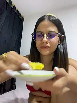 Snapshot of mar_sweett1 chatting on May 27, 1:57 am mar sweett1 online show from May 27, 1:57 am