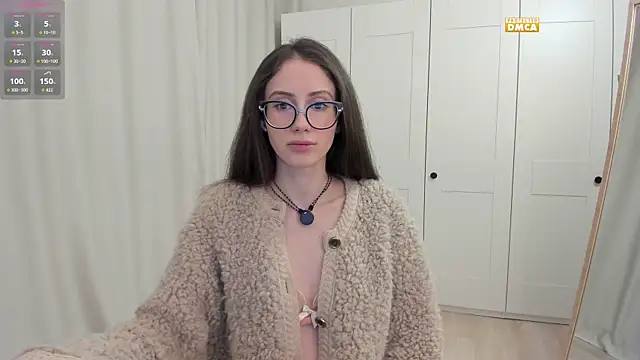 Snapshot of snowiie chatting on October 3, 3:53 pm snowiie online show from October 3, 3:53 pm