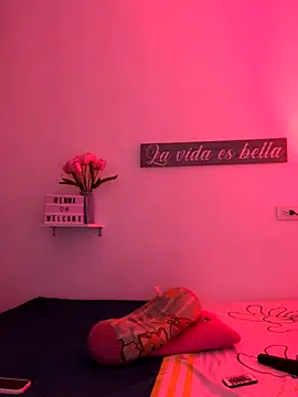 EmmaRossem online show from October 15, 7:58 pm