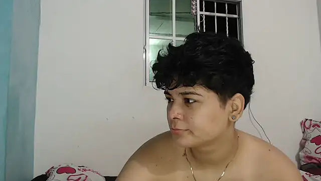 Snapshot of SHARLOTTE_MORGAN chatting on December 7, 11:34 pm SHARLOTTE MORGAN online show from December 7, 11:34 pm