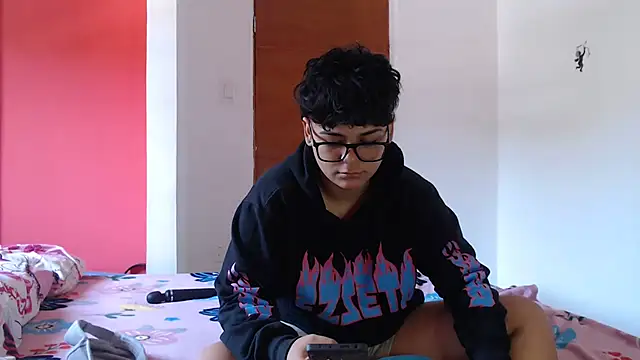 Snapshot of SHARLOTTE_MORGAN chatting on February 1, 4:22 pm SHARLOTTE MORGAN online show from February 1, 4:22 pm