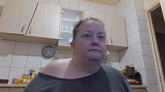 melissaBlessing online show from December 18, 2:28 am