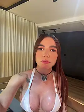 carolynnetrujillo online show from May 4, 1:56 am