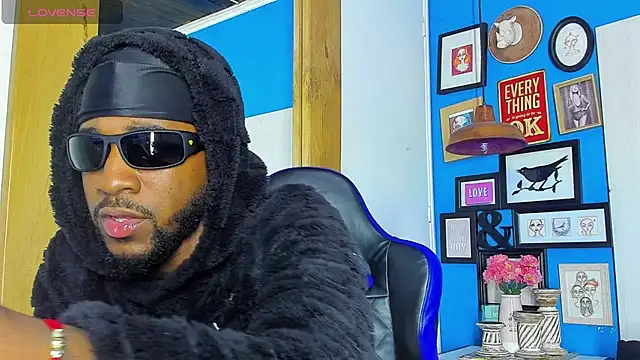 Drake Nassir4 online show from October 1, 9:54 pm