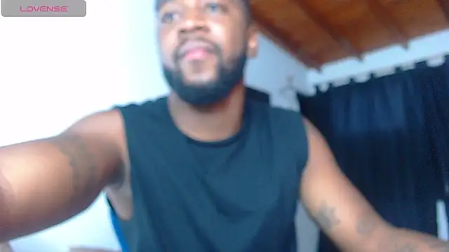Snapshot of Drake_Nassir4 chatting on July 2, 5:02 am Drake Nassir4 online show from July 2, 5:02 am