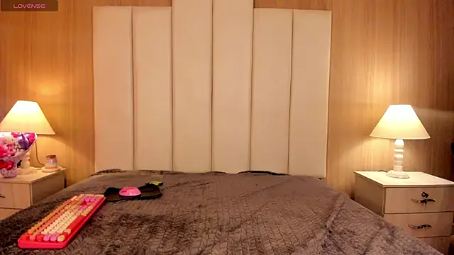 ElectraRaptiis online show from March 14, 9:53 pm