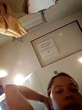 Snapshot of doggiepossession chatting on September 15, 5:07 am doggiepossession online show from September 15, 5:07 am