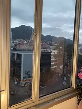 Snapshot of Megan_Lim chatting on January 5, 12:31 pm Megan Lim online show from January 5, 12:31 pm