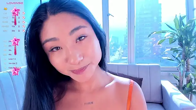 Snapshot of Megan_Lim chatting on January 17, 1:56 pm Megan Lim online show from January 17, 1:56 pm