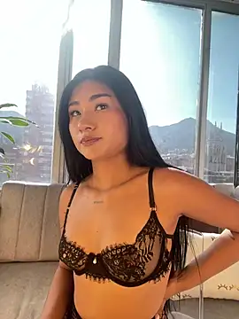 Snapshot of Megan_Lim chatting on February 1, 1:41 pm Megan Lim online show from February 1, 1:41 pm