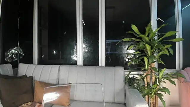 Snapshot of Megan_Lim chatting on February 15, 10:00 am Megan Lim online show from February 15, 10:00 am