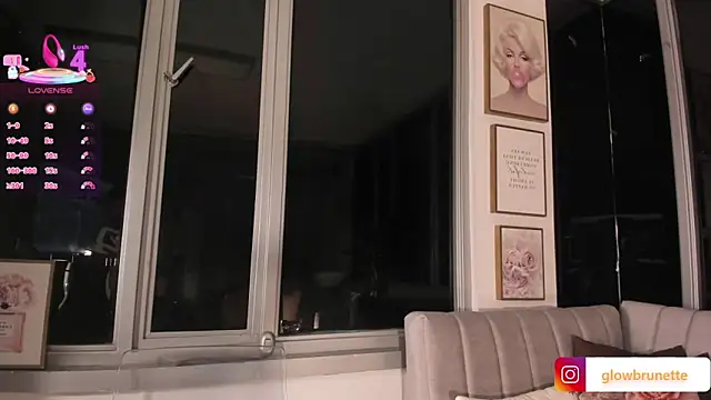 Snapshot of Megan_Lim chatting on February 21, 10:17 am Megan Lim online show from February 21, 10:17 am