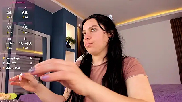 Snapshot of Lucy_Smith2 chatting on January 18, 6:45 am Lucy Smith2 online show from January 18, 6:45 am