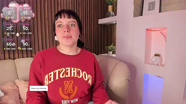 Snapshot of Lucy_Smith2 chatting on September 15, 7:36 pm Lucy Smith2 online show from September 15, 7:36 pm