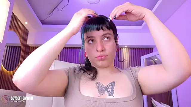 Lucy Smith2 online show from April 16, 4:13 am