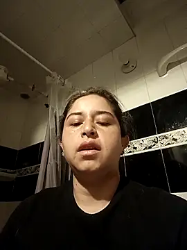 Snapshot of yajahil chatting on December 22, 3:47 am yajahil online show from December 22, 3:47 am