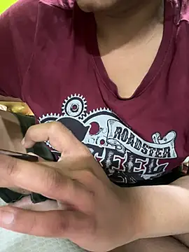 Snapshot of sissarahotty chatting on March 2, 10:00 am sissarahotty online show from March 2, 10:00 am