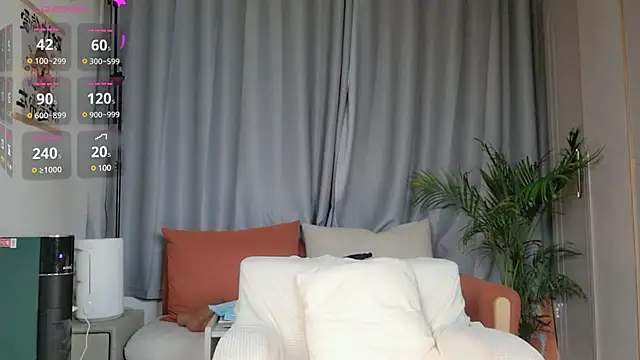 Snapshot of Youth3_ chatting on January 8, 9:53 am Youth3  online show from January 8, 9:53 am