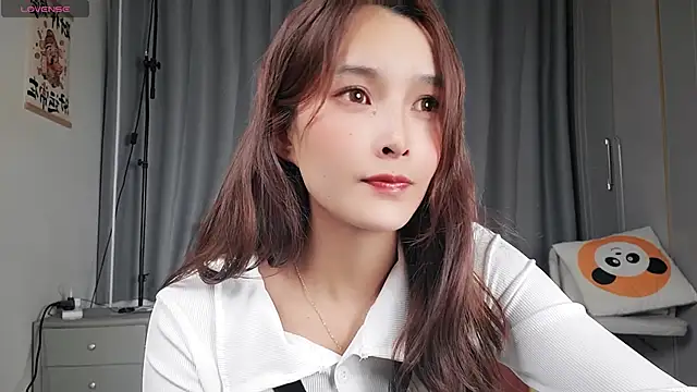 Snapshot of Youth3_ chatting on February 8, 12:39 pm Youth3  online show from February 8, 12:39 pm