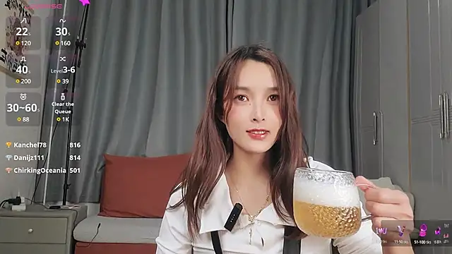 Snapshot of Youth3_ chatting on February 8, 3:42 pm Youth3  online show from February 8, 3:42 pm