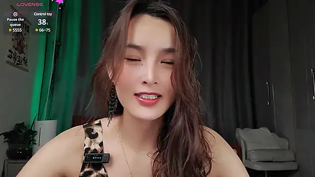 Snapshot of Youth3_ chatting on February 11, 2:46 pm Youth3  online show from February 11, 2:46 pm