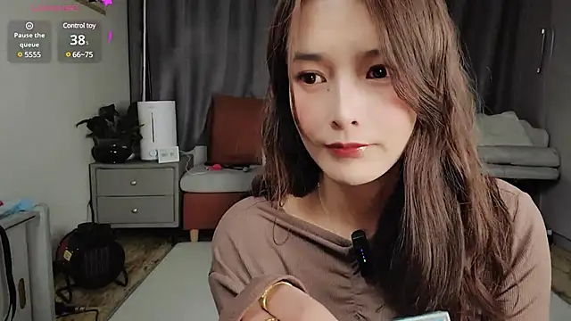 Snapshot of Youth3_ chatting on February 17, 4:37 pm Youth3  online show from February 17, 4:37 pm