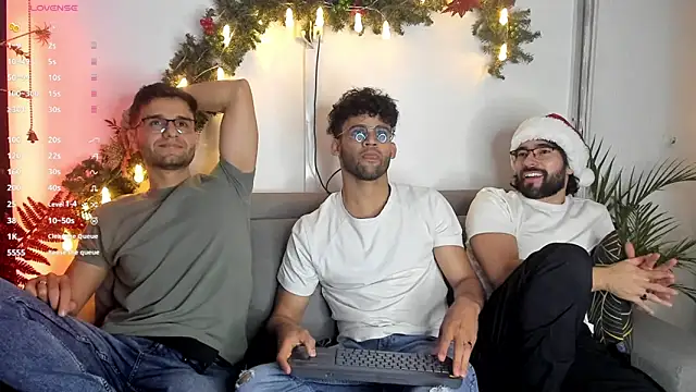 crisandrews online show from December 31, 3:12 am