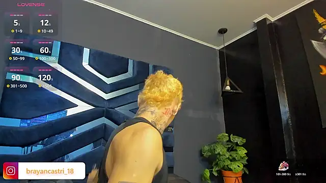 Ian Castillo  online show from January 19, 11:25 am